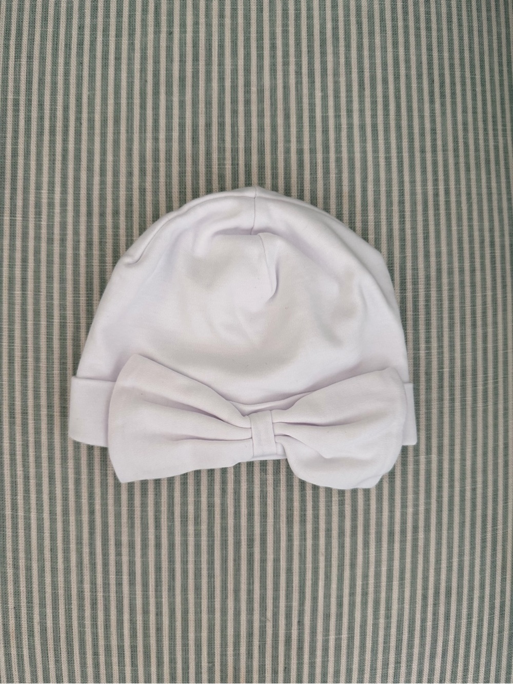 Kissy Kissy White Baby Bow Hat